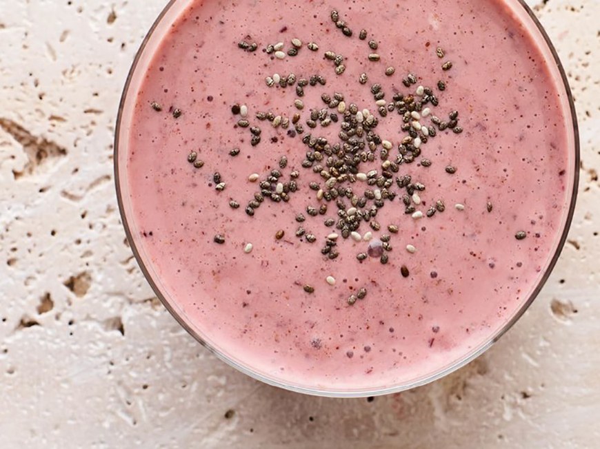 27 High-Protein Smoothies and Shakes With No Protein Powder